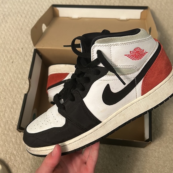 jordan 1 mid - Picture 3 of 7